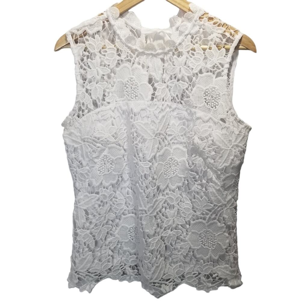 Nanette Lepore Top Medium Sleeveless White Crochet Shell